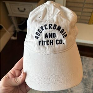 Abercrombie & Fitch Classic White Hat